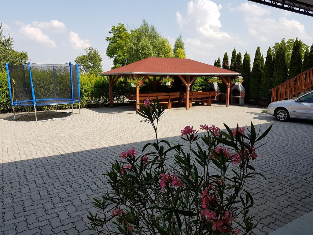 Apartman Taktik Veľký Meder Kültér fotó