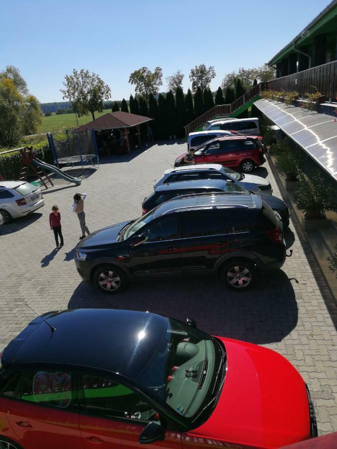 Apartman Taktik Veľký Meder Kültér fotó